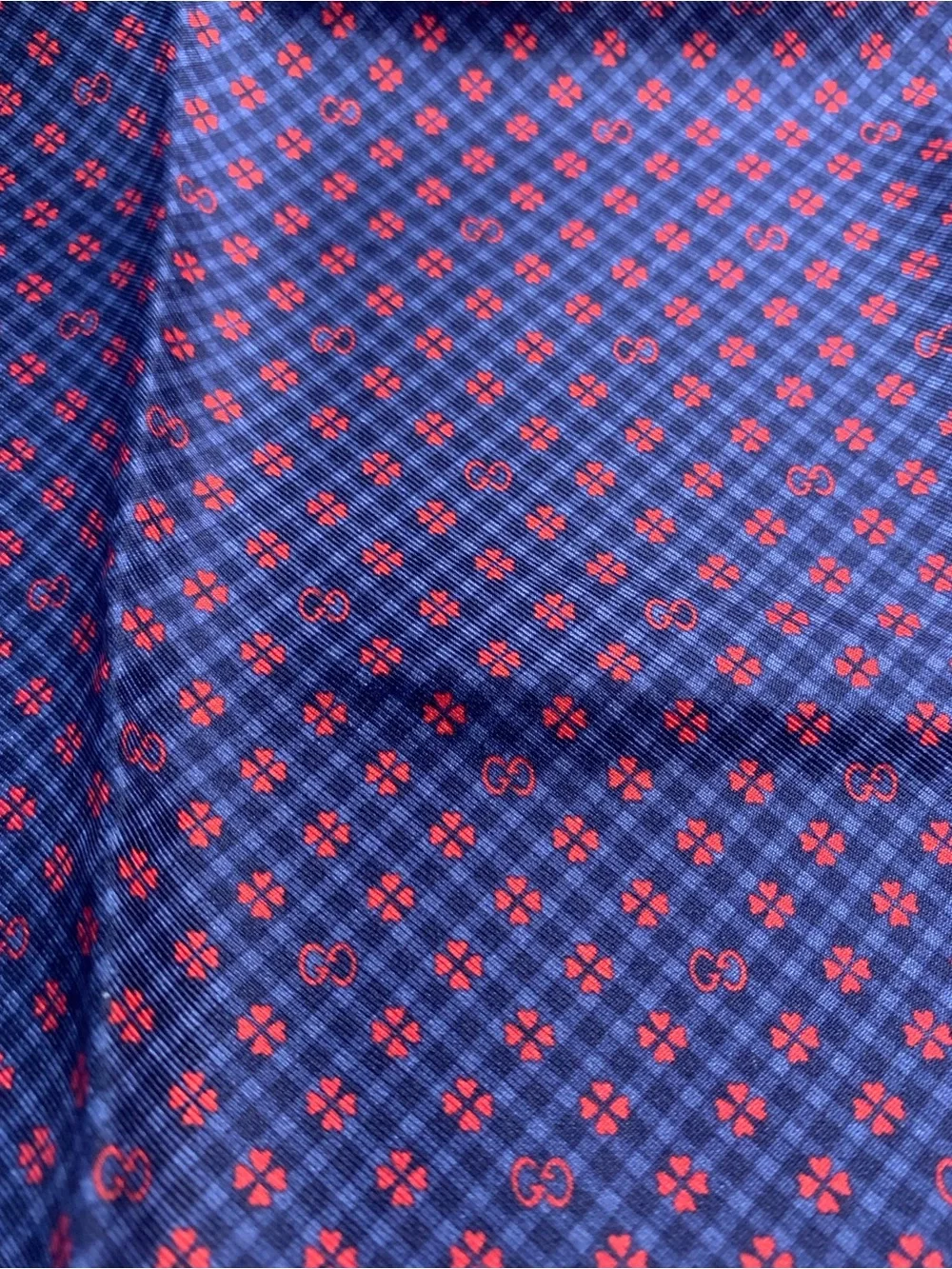 Gucci Men’s Navy and Red Patterned Silk Pocket Square